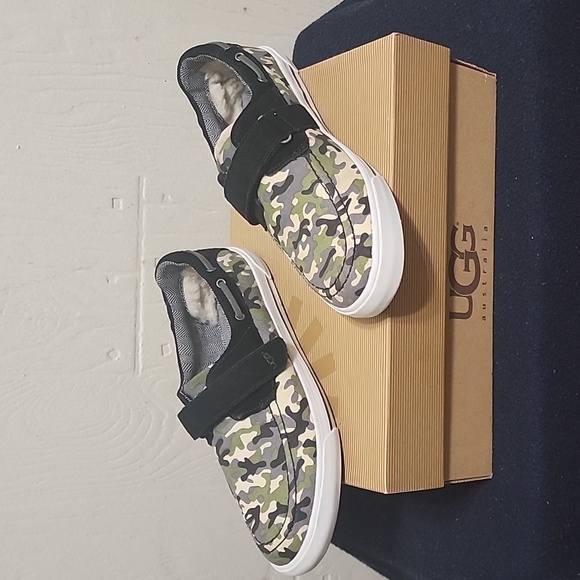 youth cameo UGG canvas casual sneakers unisex..can fit a women size 6-6.5 - Picture 3 of 6